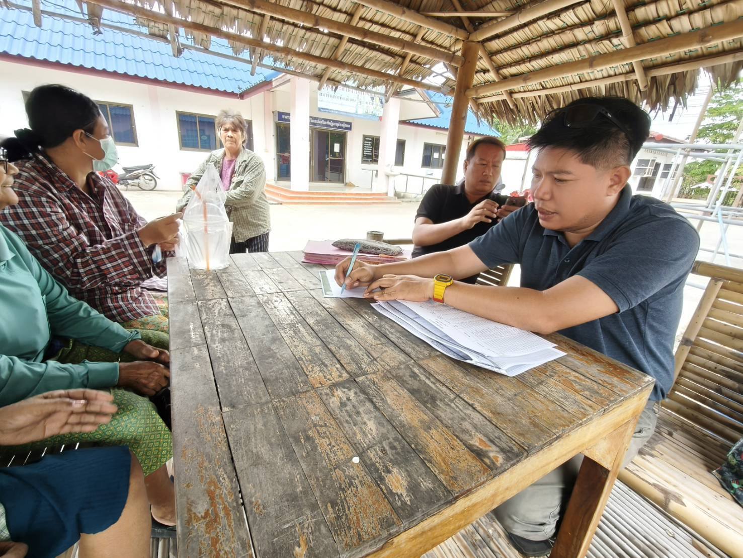title - ส.ป.ก.พระนครศรีอยุธยา ดำเนินการสนันสนุนสินเชื่่อเงินกองทุนการปฏิรูปที่ดินเพื่อเกษตรกรรม เพื่อเป็นแหล่งเงินทุนดอกเบี้ยต่ำ ให้แก่เกษตรกร และให้บริการรับชำระค่าเช่าที่ดินเพื่อเกษตรกรรม รับชำระสินเชื่่อเงินกองทุนฯ ให้บริการในเขตปฏิรูปที่ดินตำบลคู้สลอด ตำบลหลักชัย อำเภอลาดบัวหลวง จังหวัดพระนครศรีอยุธยา